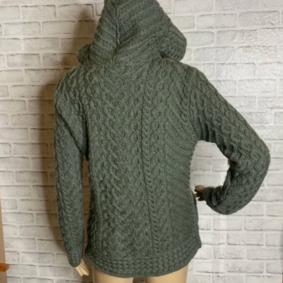Aran Crafts 100% Merino Wool Hooded Cardigan Green Side Zip Heart Design Small - Picture 7 of 9